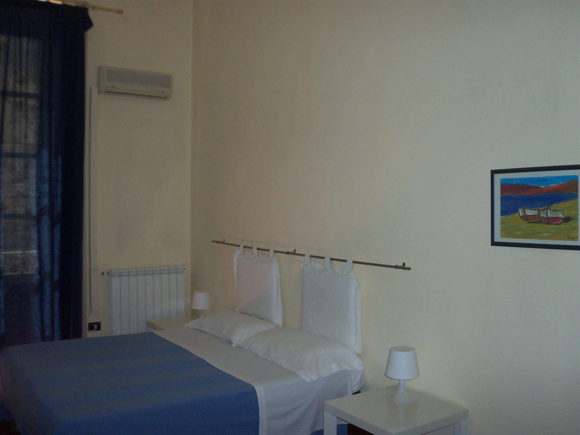 B&B Caravaggio Siracusa 200 Metres From Ortigia Syracuse Екстер'єр фото